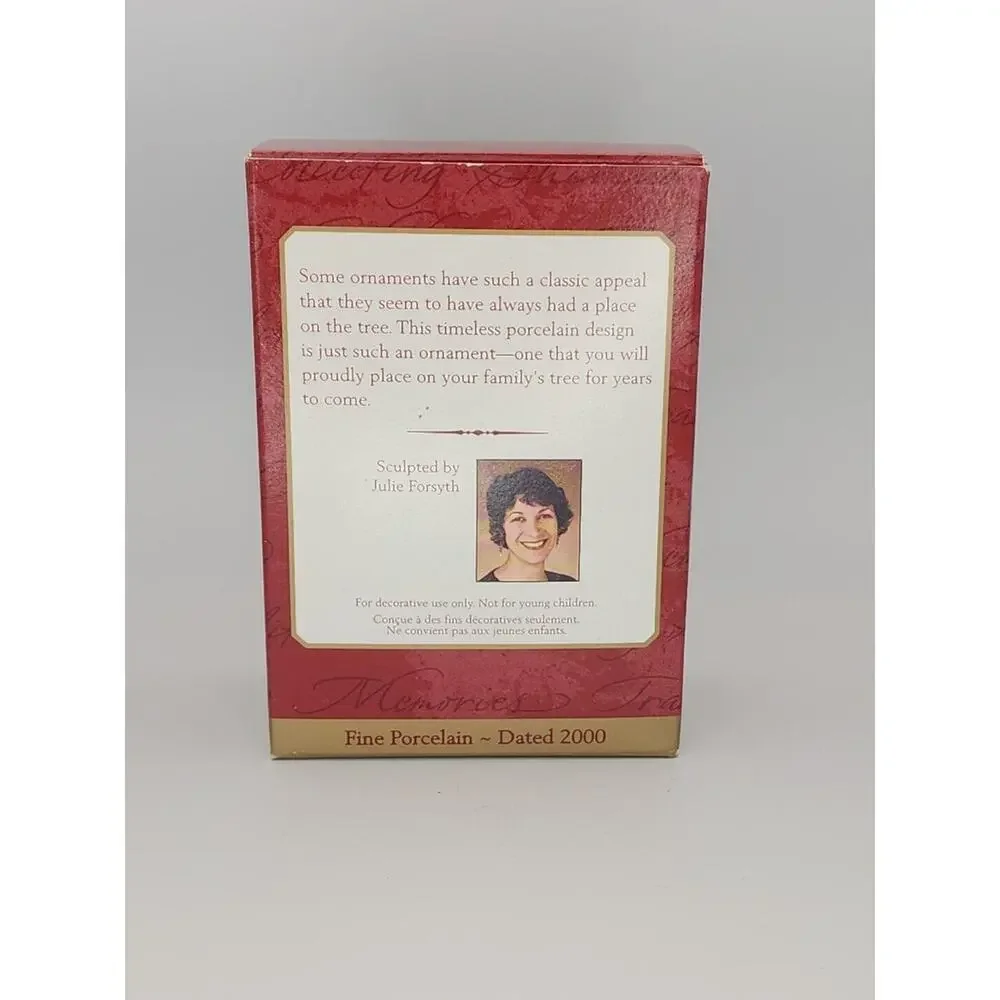 Hallmark‎ Keepsake Ornament Holly Berry Bell 2000 U76